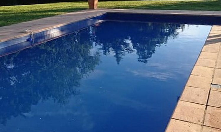 Pose de revêtement de piscine de forme angulaire - Chassieu ETS - DANEL Christian